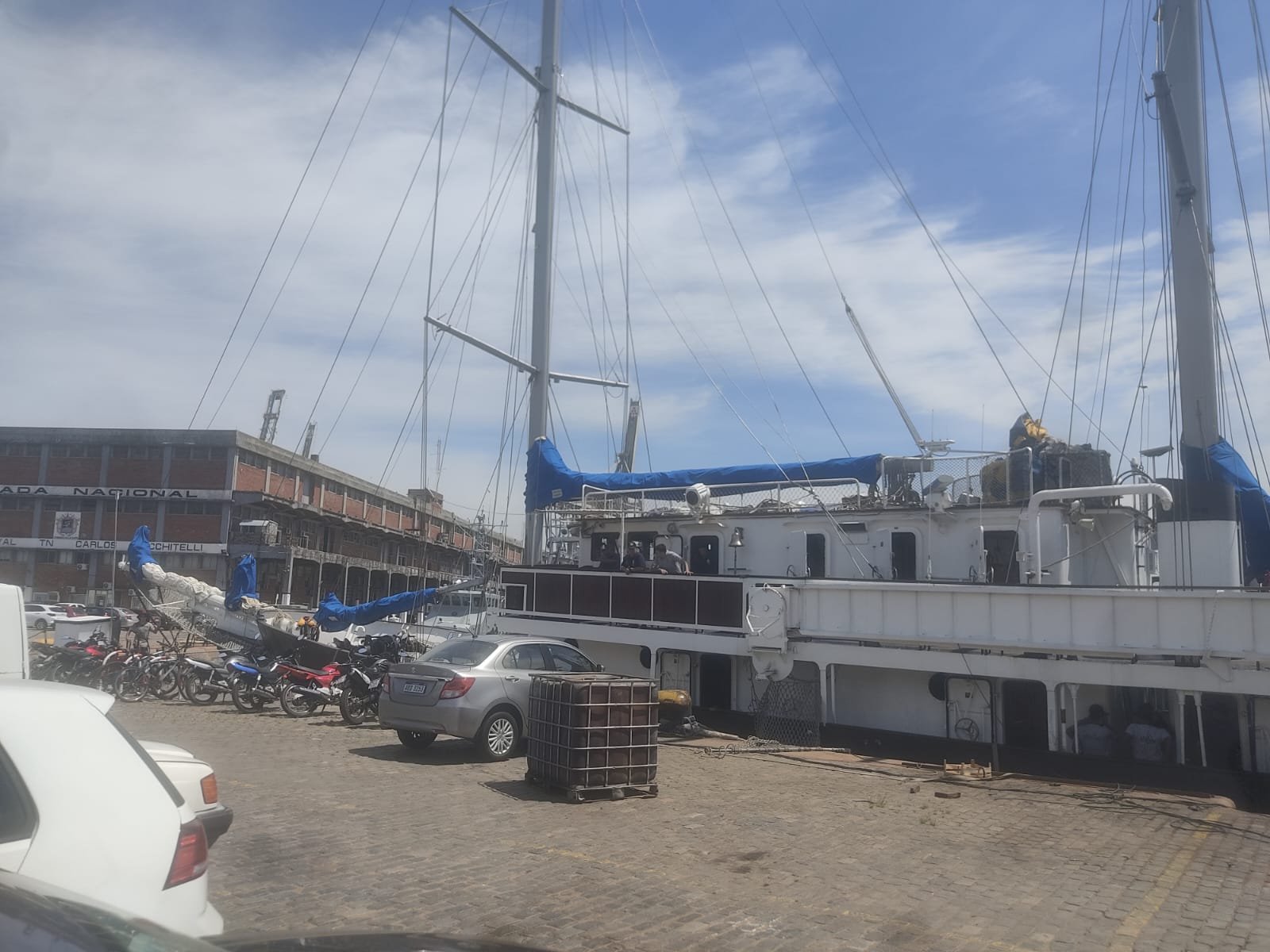 Mantenimiento Integral en la Sala de Máquinas del Buque Capitán Miranda